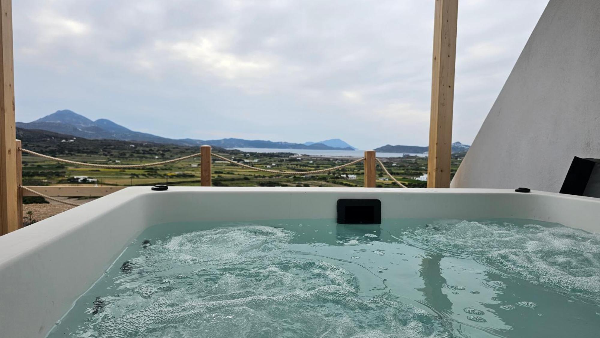 Bayview Villa With Jaccuzi - Milos Zefiría Exterior foto